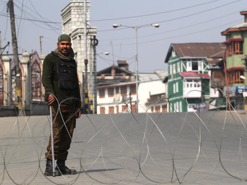Restrictions disrupt life in parts of Srinagar